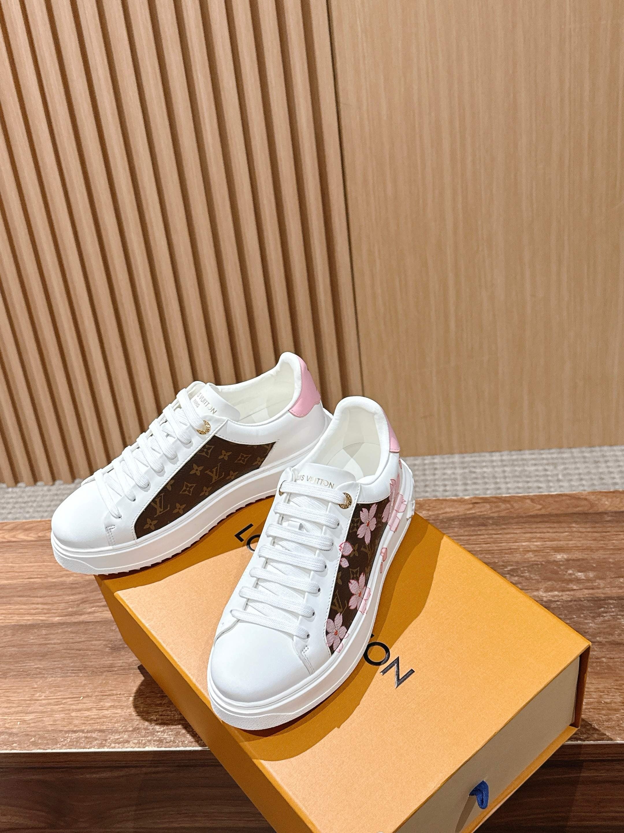 Multi-Colors Shoes