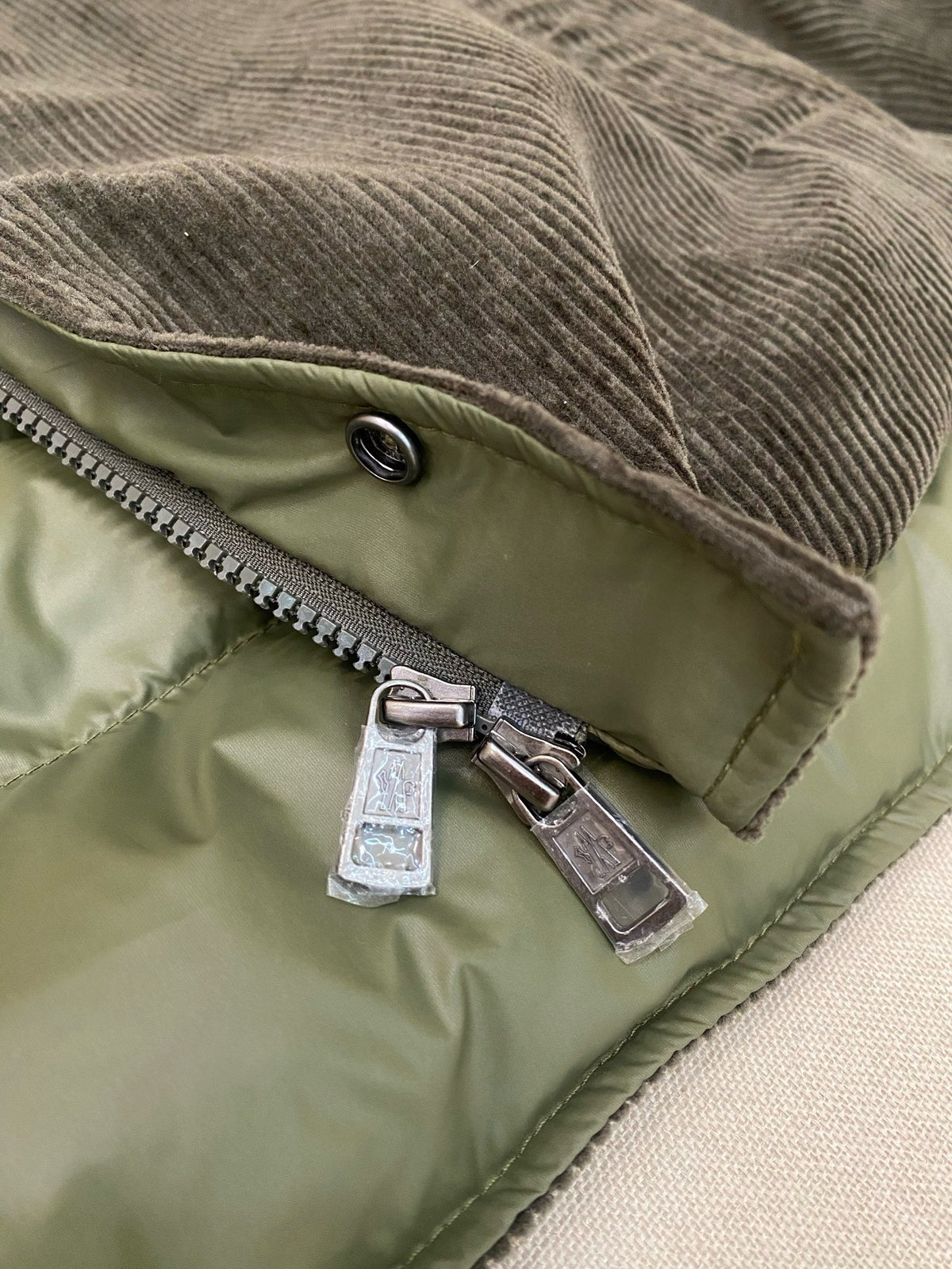 Black and Green Jacket - Size 1 - FashionHype.xyz