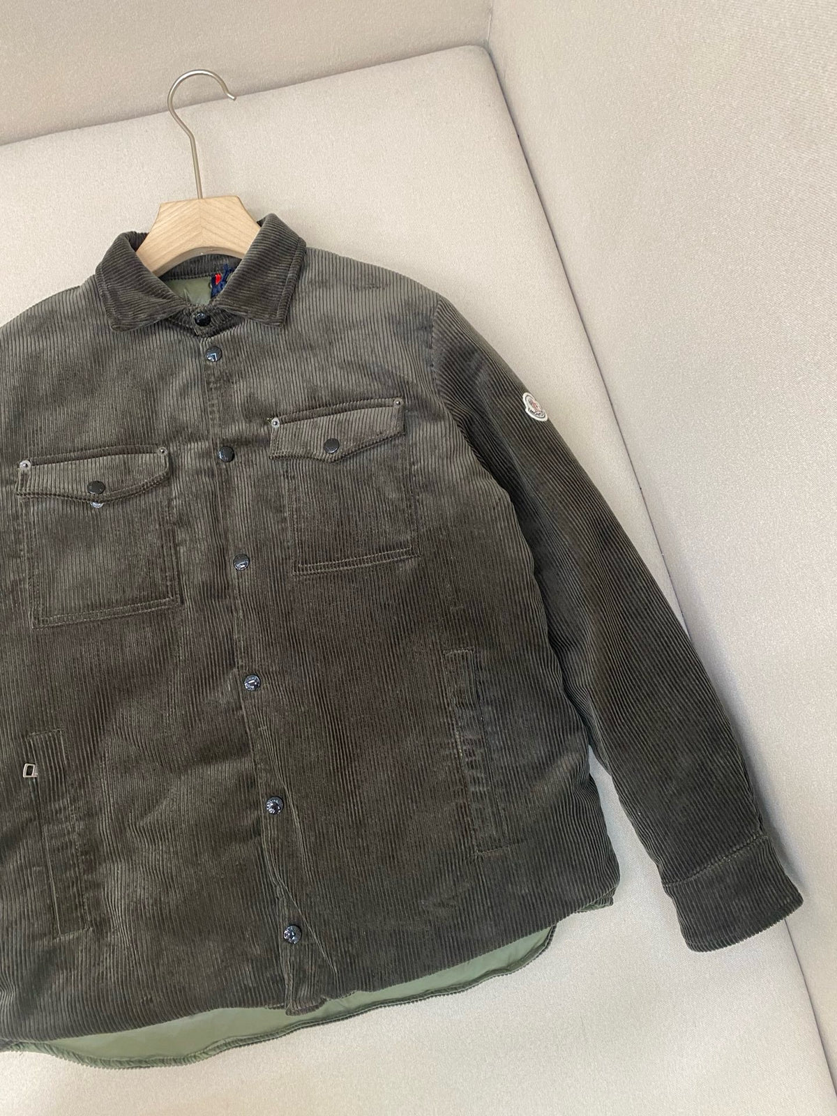 Black and Green Jacket - Size 1 - FashionHype.xyz