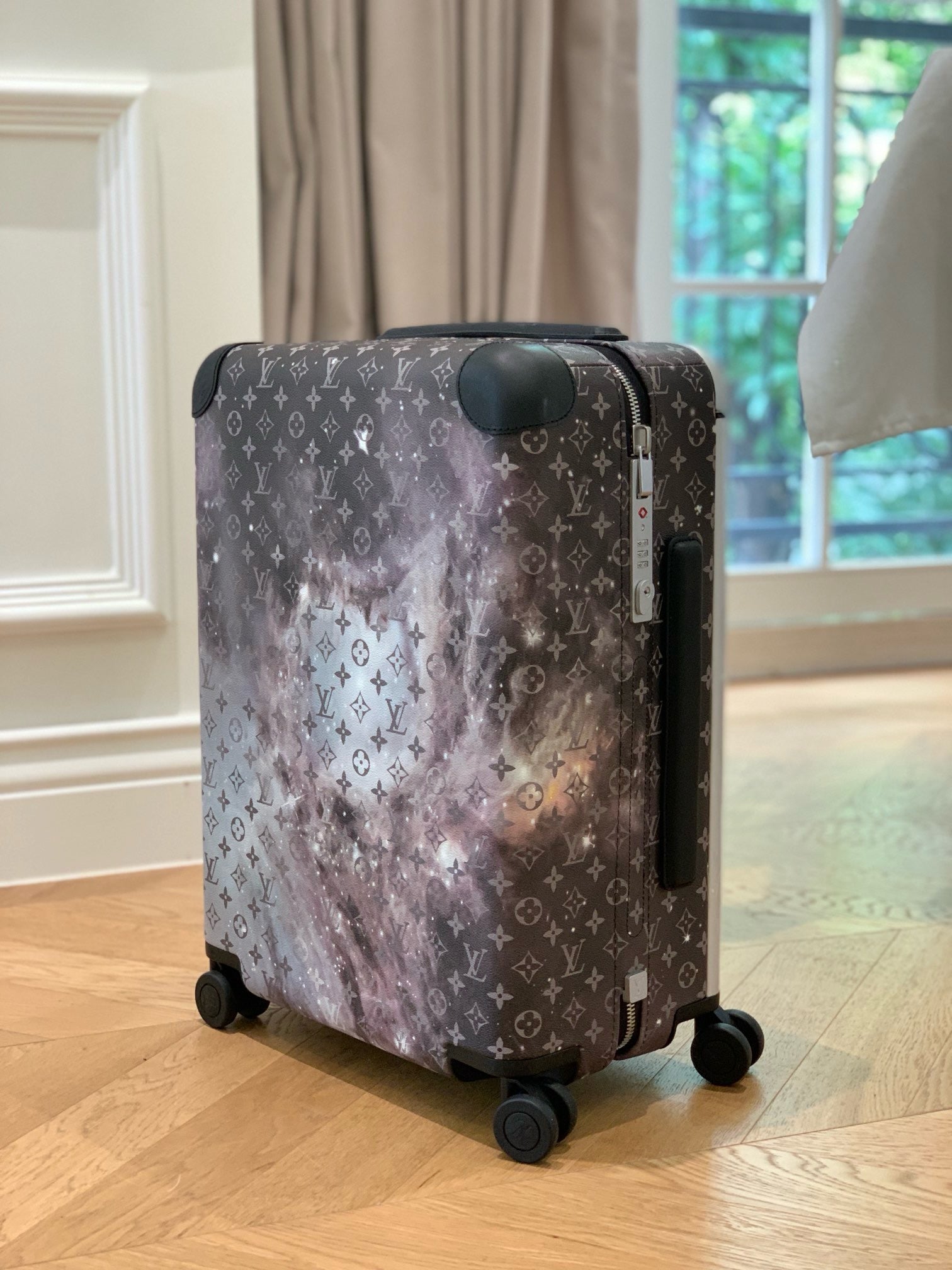 Multi-Colors Suitcase