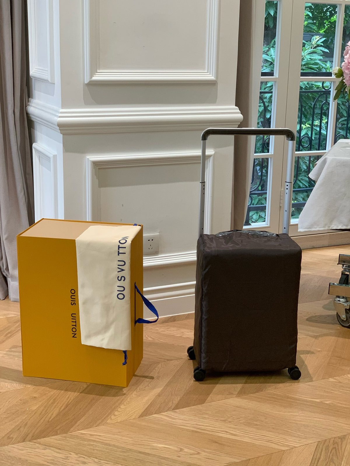 Multi-Colors Suitcase