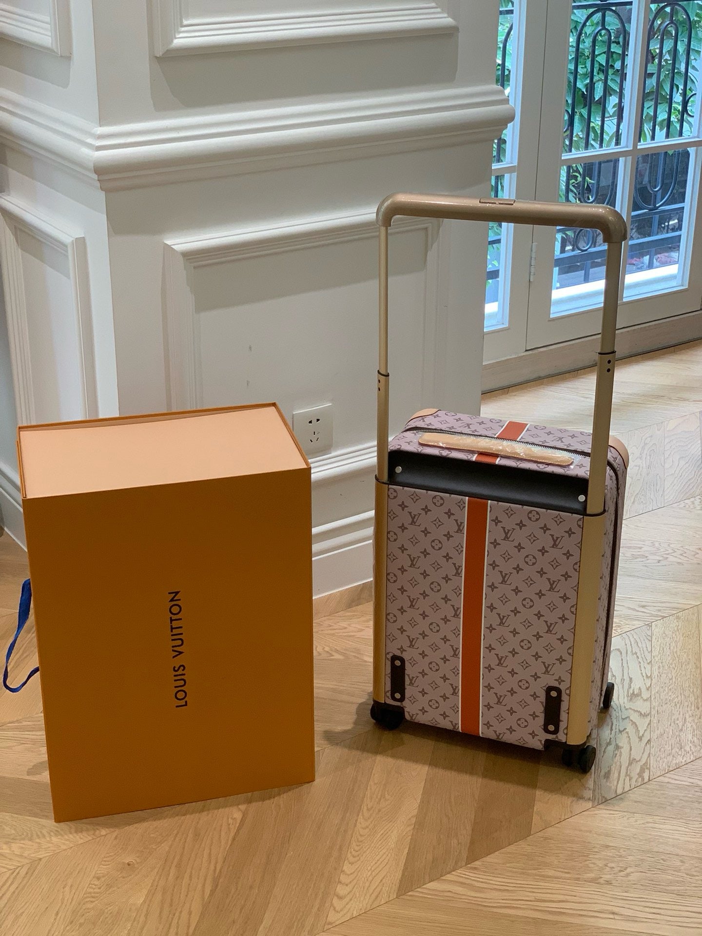 Multi-Colors Suitcase