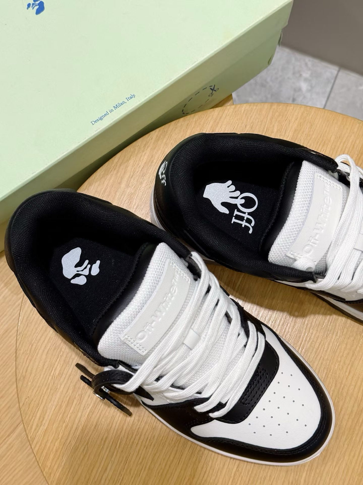 Black white Shoes
