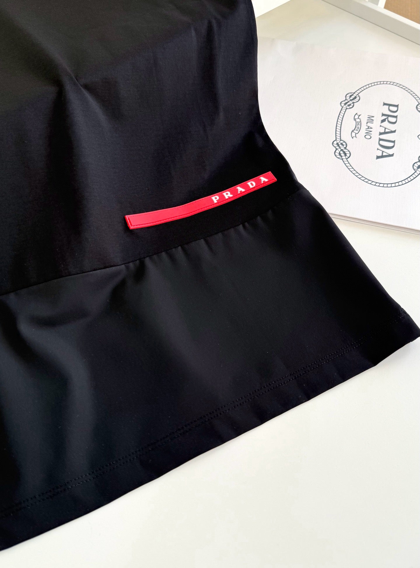 White and Black T-Shirt - FashionHype.xyz