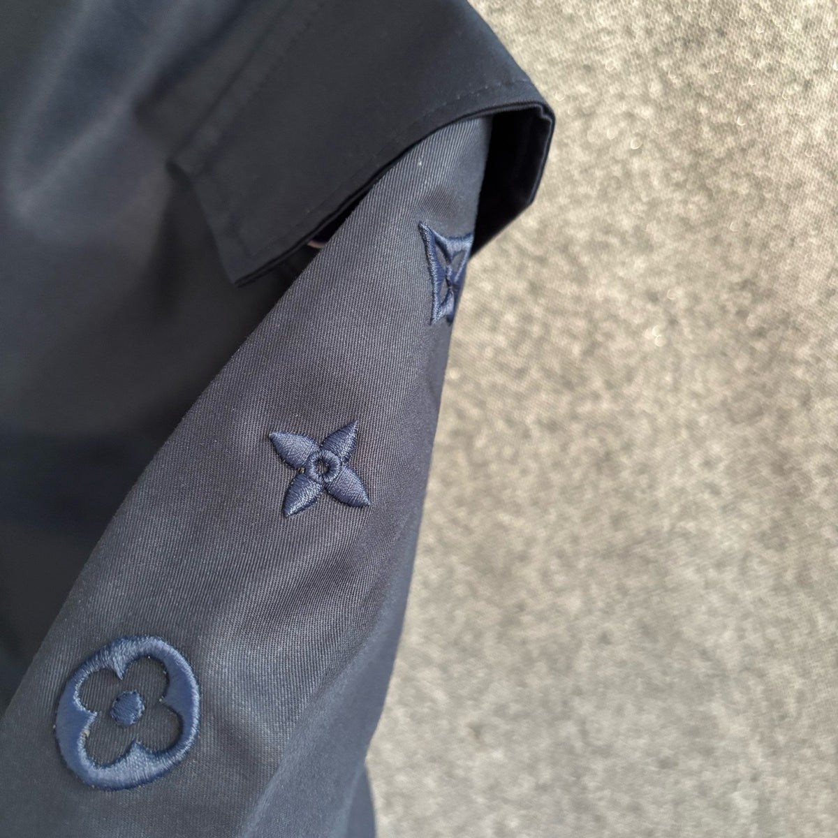 Off-white and Dark grey Short
