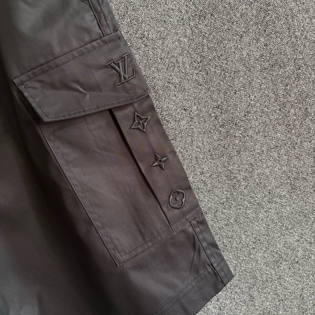 Off-white and Dark grey Short