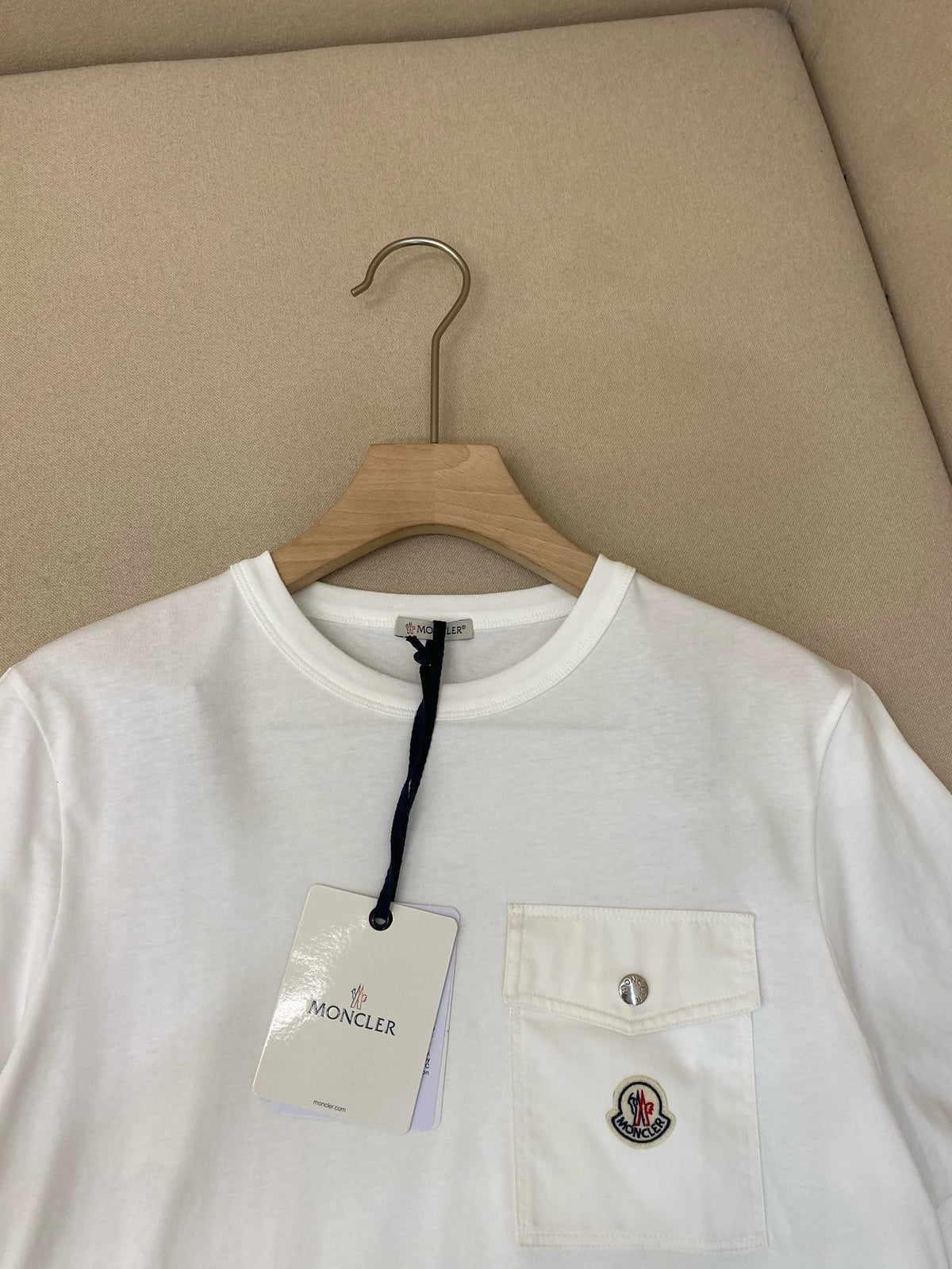 Black, white and Blue T-Shirt - Size XL