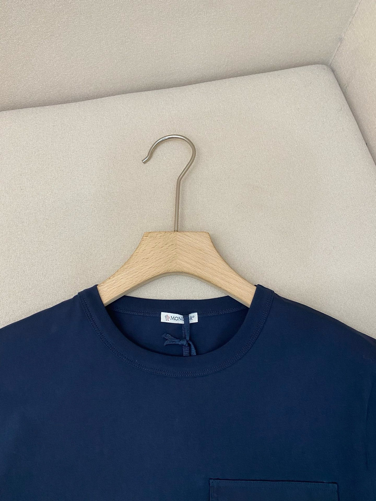 Black, white and Blue T-Shirt - Size XL