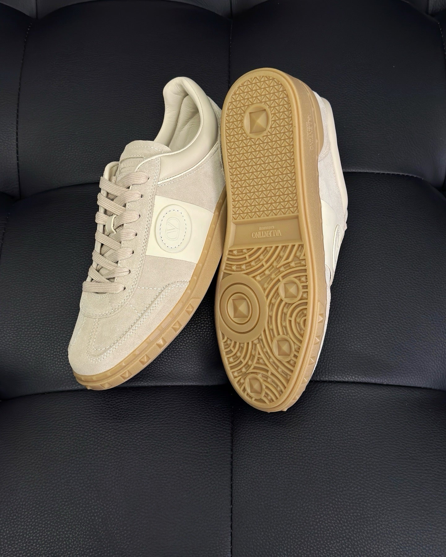 White grey Shoes