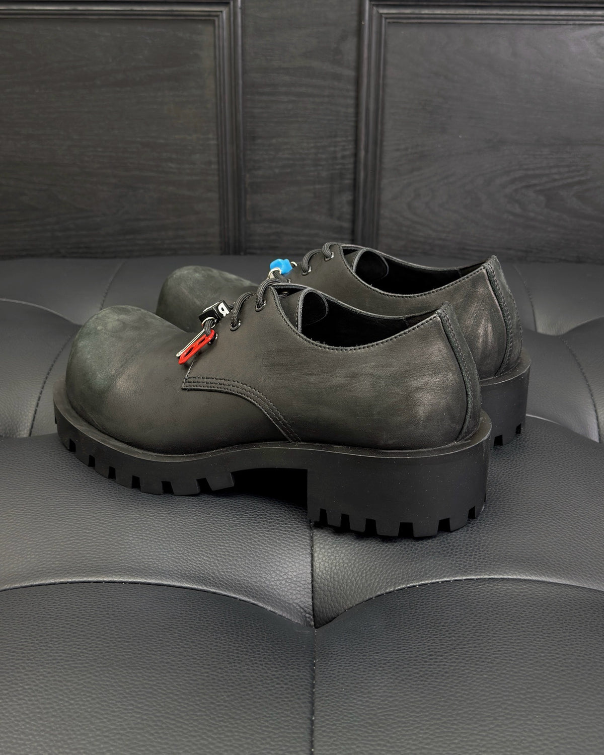 Black Shoes