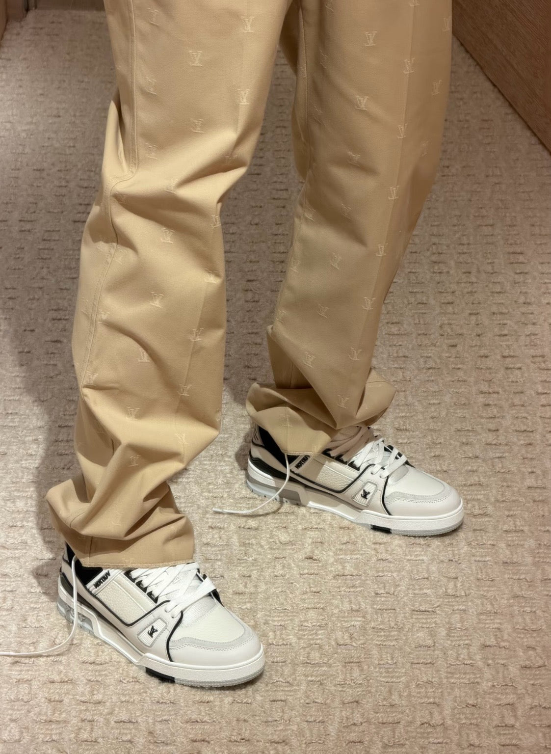 White black Shoes