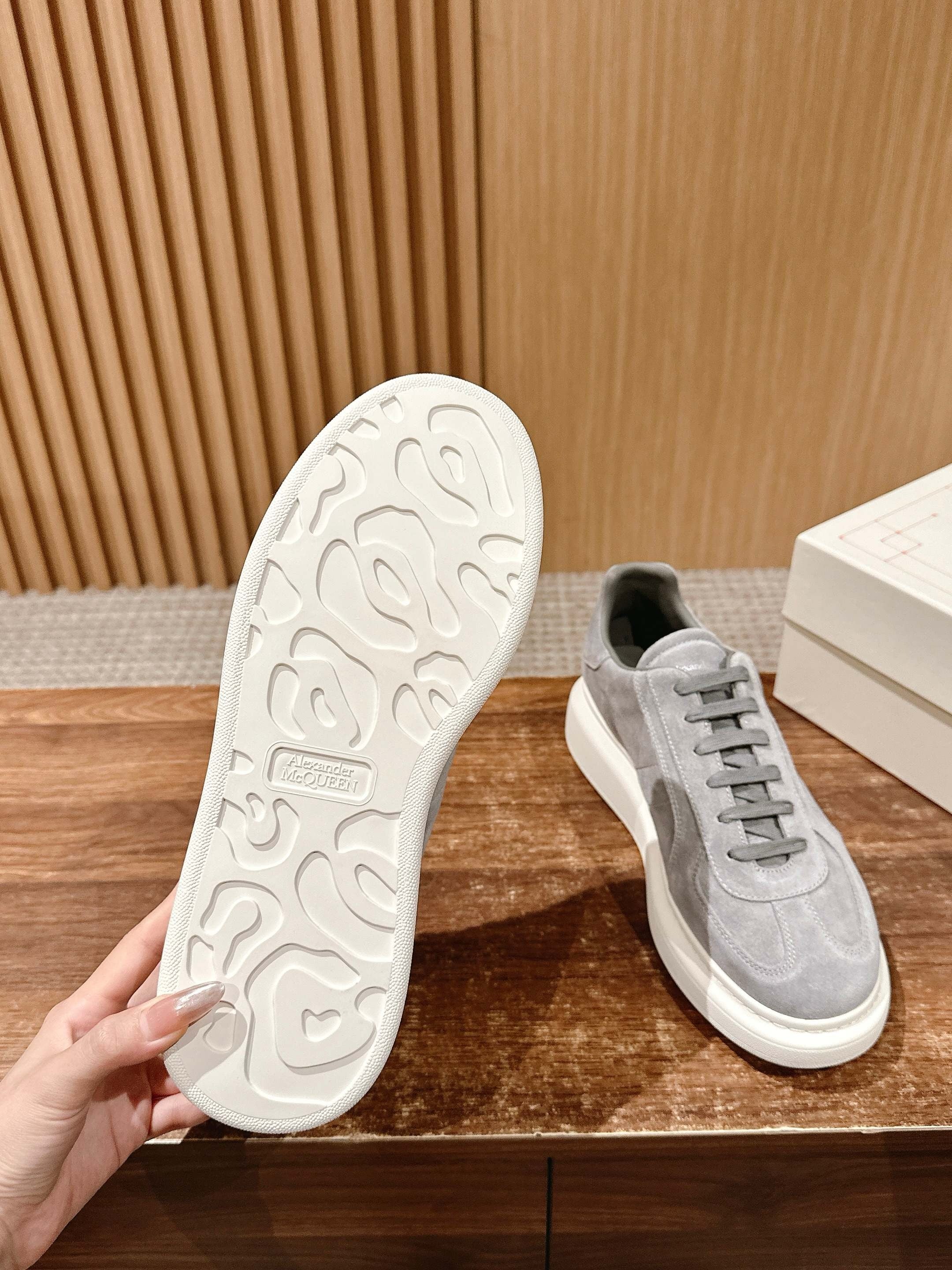White grey Shoes