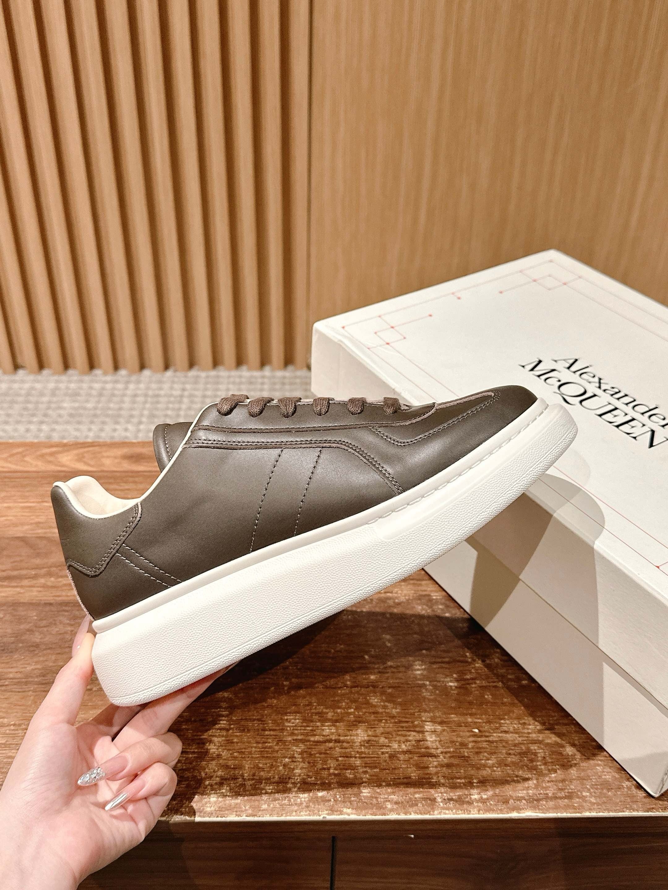 White dark brown Shoes