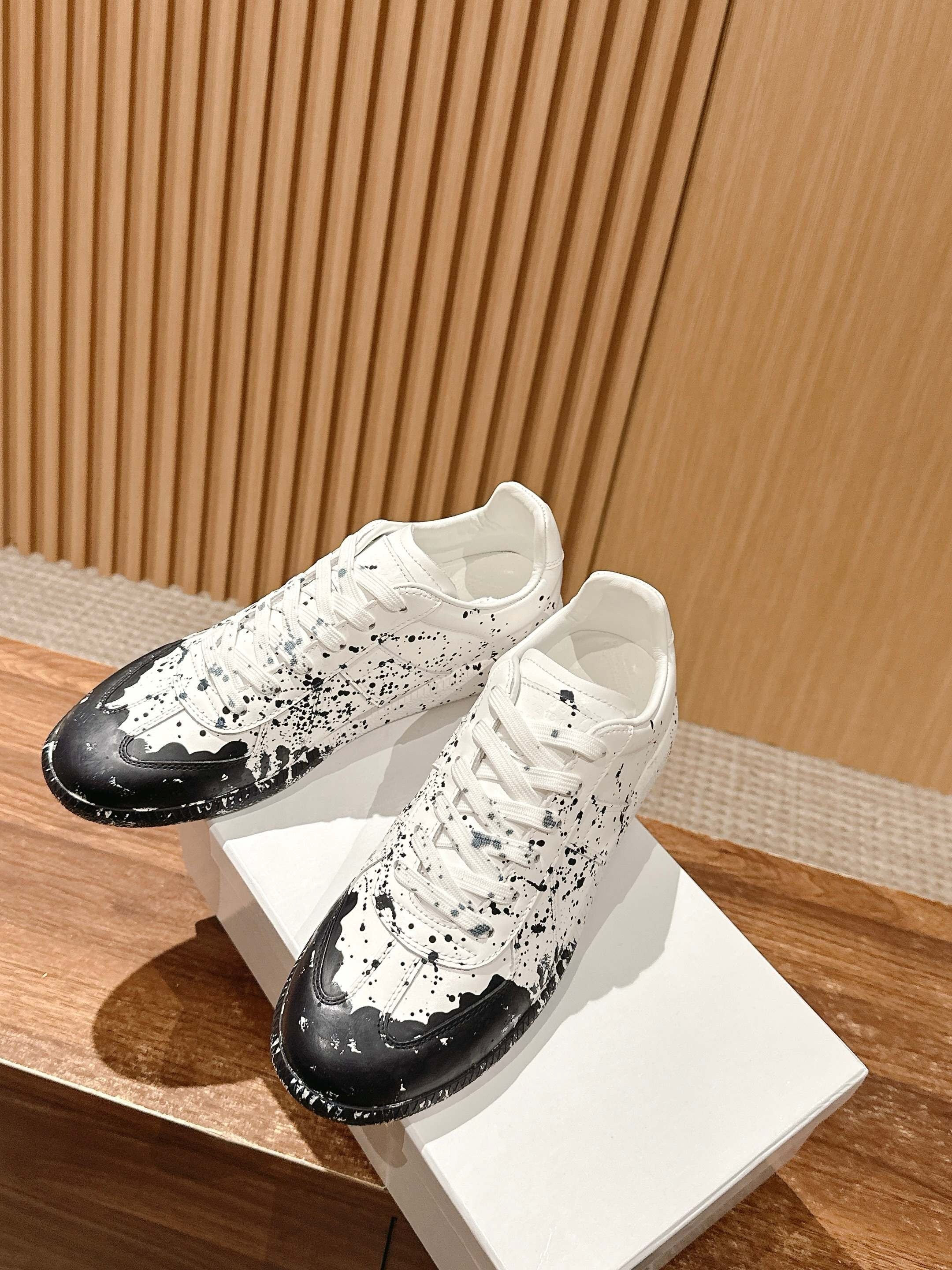 Black white and Paint drop Shoes