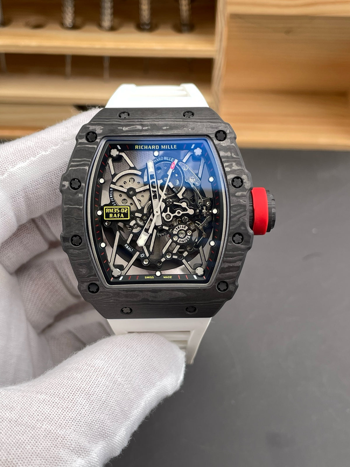 White black Watch - FashionHype.xyz