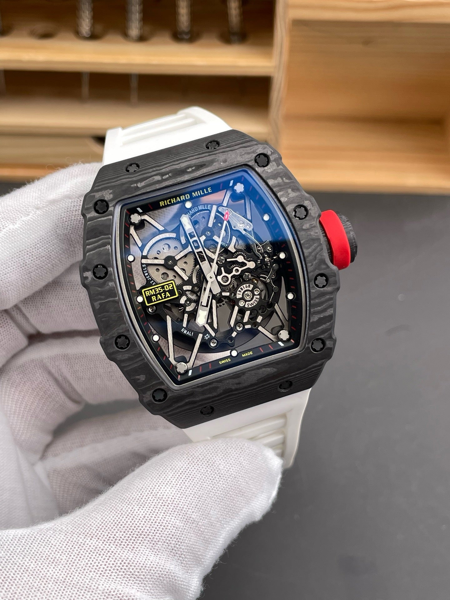 White black Watch - FashionHype.xyz