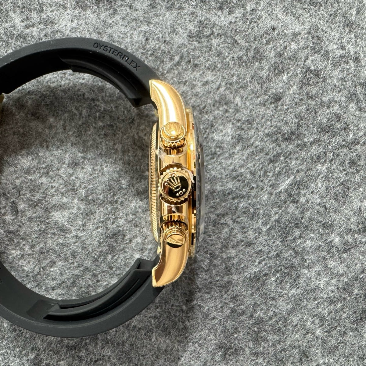 Gold black Watch