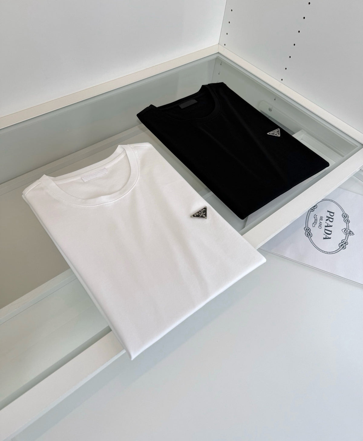 Black and White T-Shirt - FashionHype.xyz