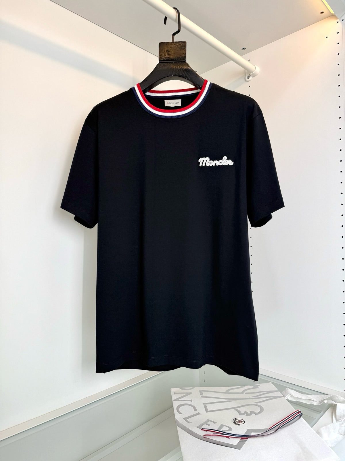 Black and White T-Shirt - FashionHype.xyz