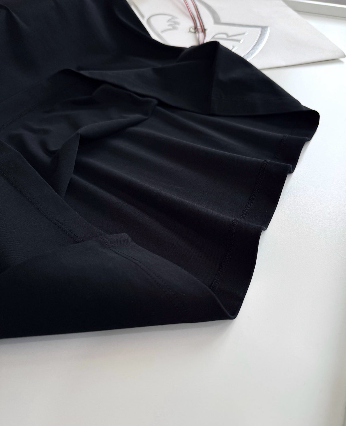 Black and White T-Shirt - FashionHype.xyz