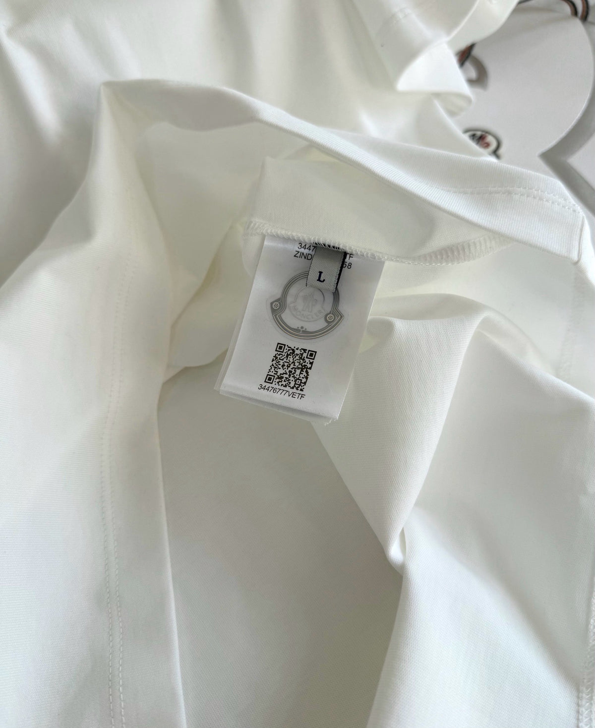 Black and White T-Shirt - FashionHype.xyz