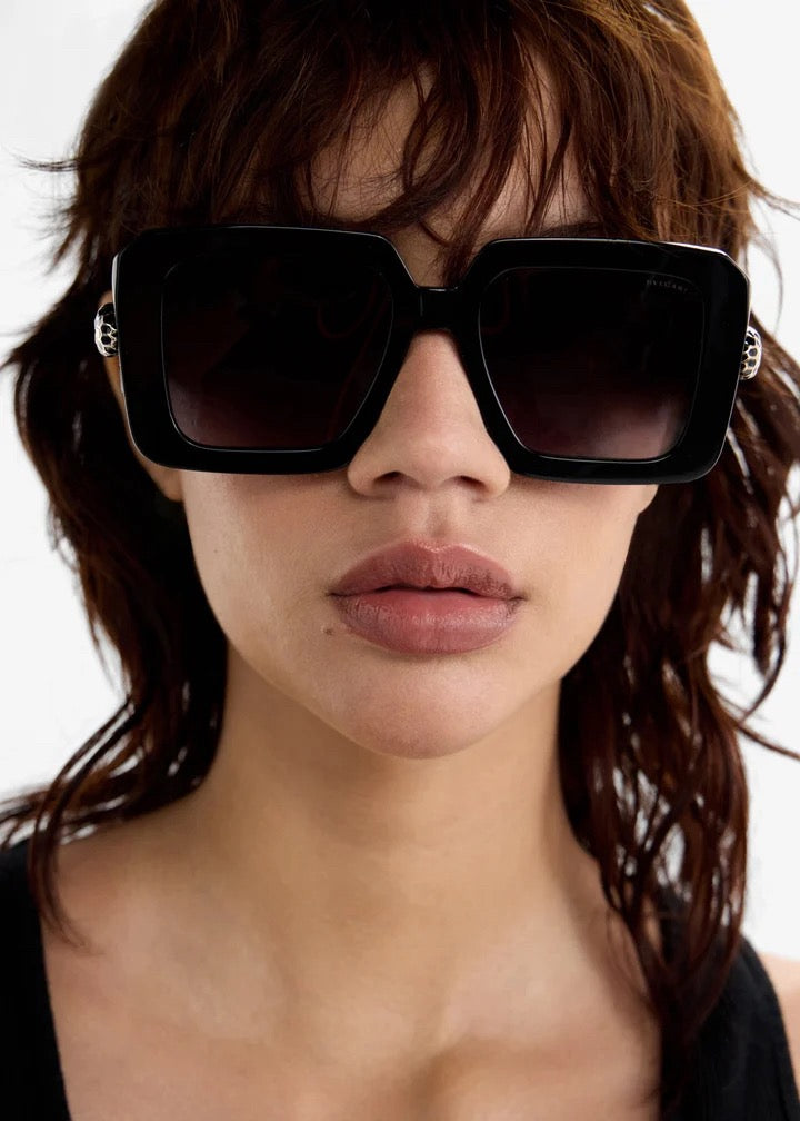 Mehrfarbige Sonnenbrille