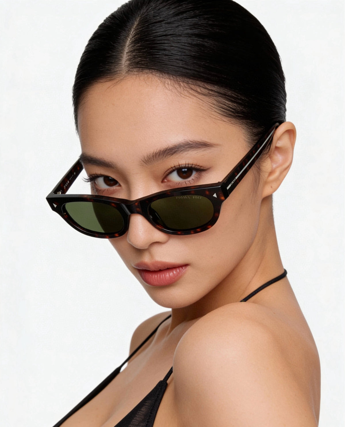 Mehrfarbige Sonnenbrille