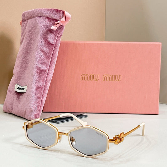 Mehrfarbige Sonnenbrille