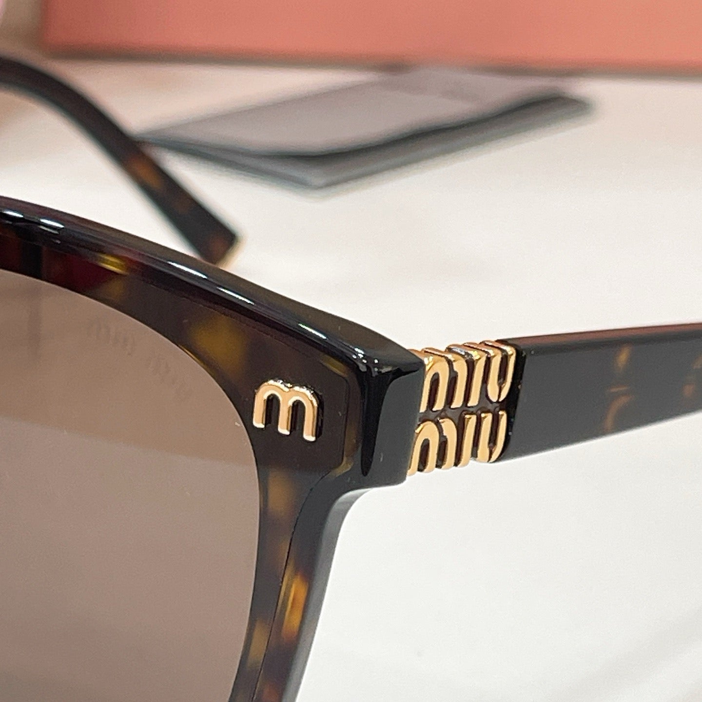 Multi-color Sunglass