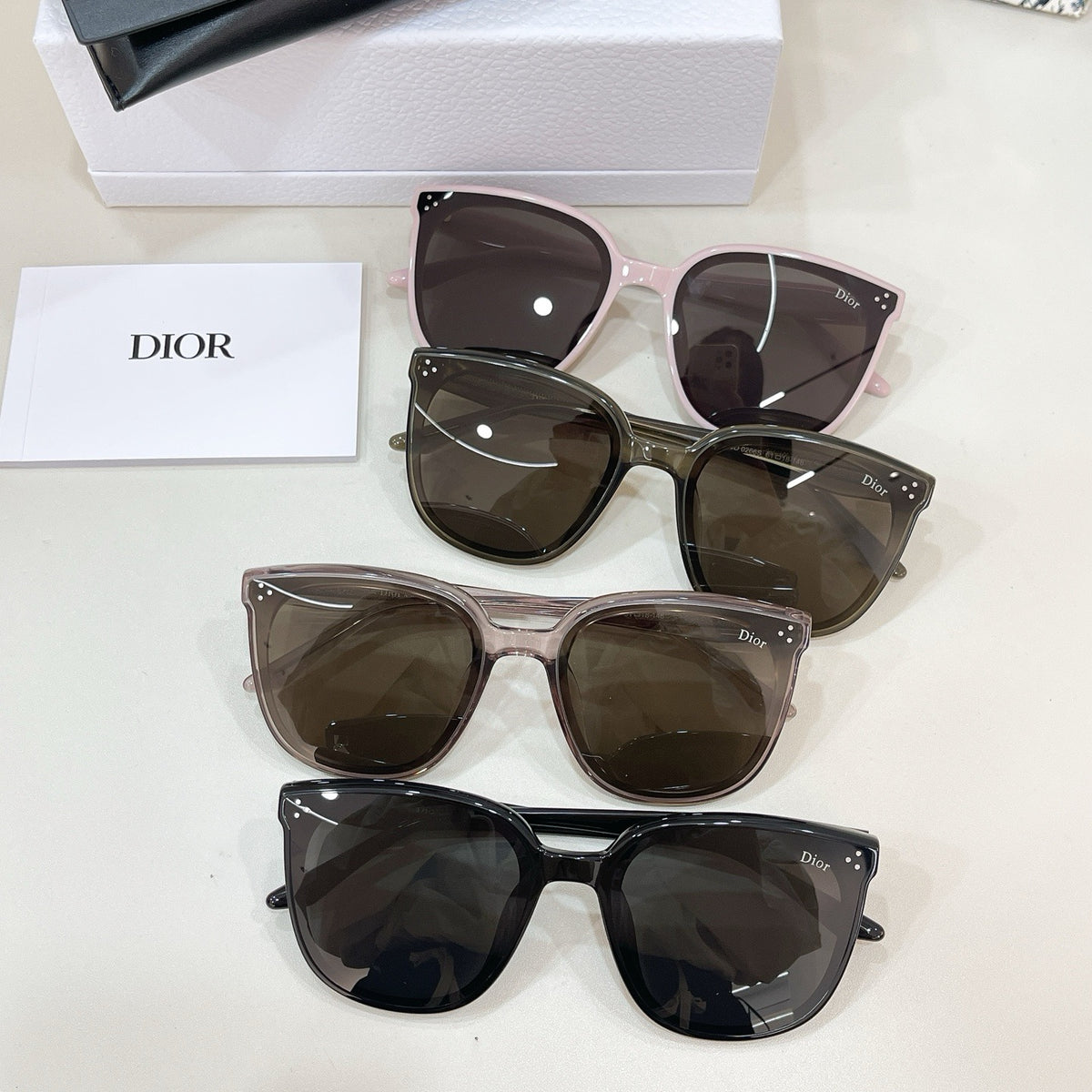 Mehrfarbige Sonnenbrille