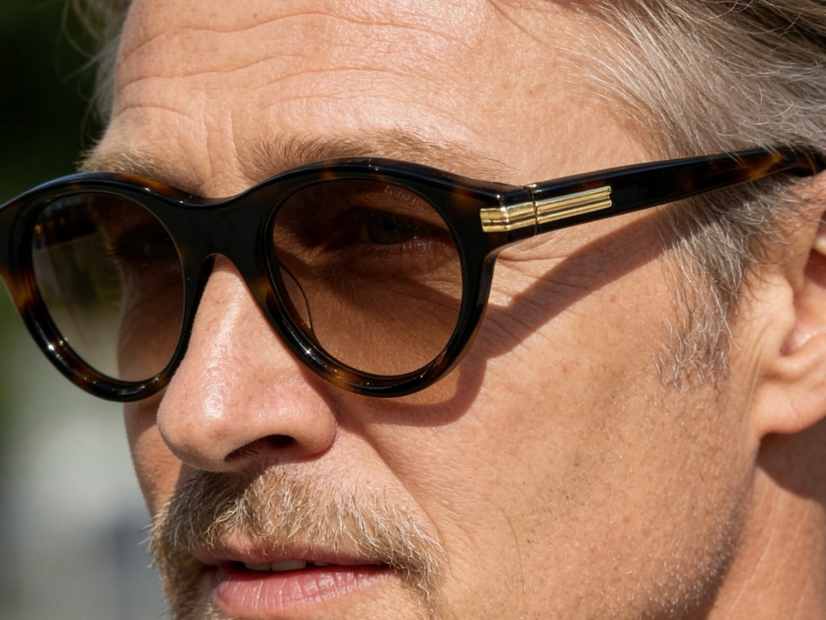 Mehrfarbige Sonnenbrille