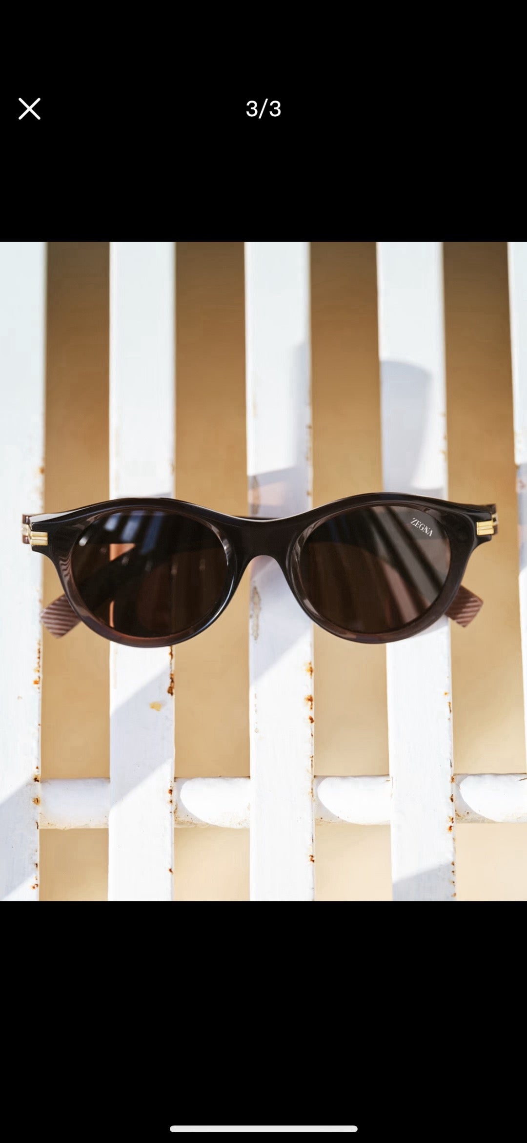 Mehrfarbige Sonnenbrille