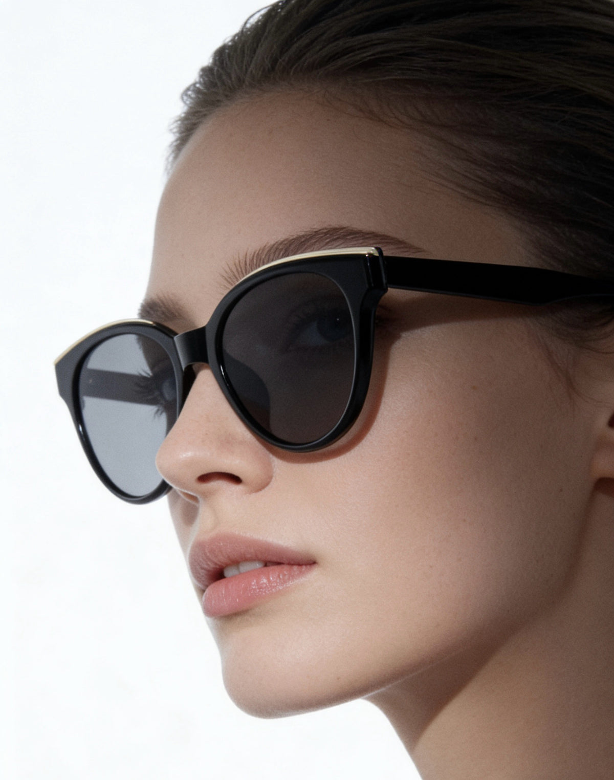 Mehrfarbige Sonnenbrille