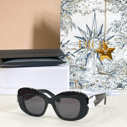 Mehrfarbige Sonnenbrille