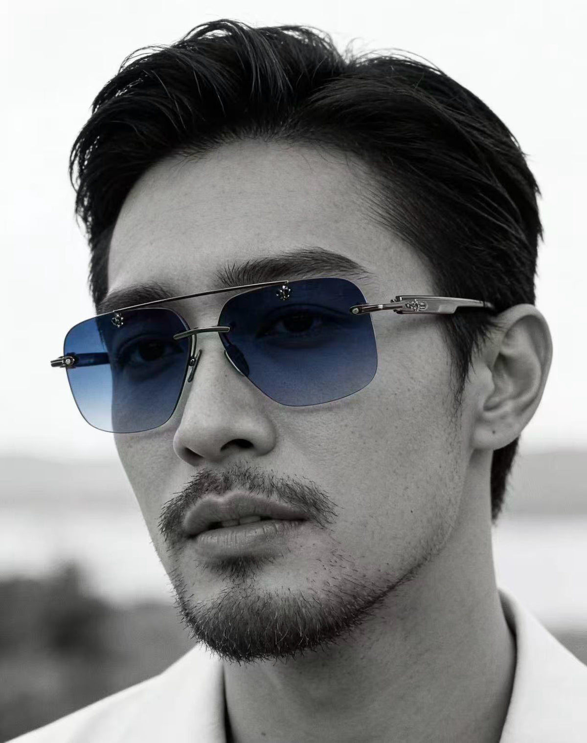Mehrfarbige Sonnenbrille