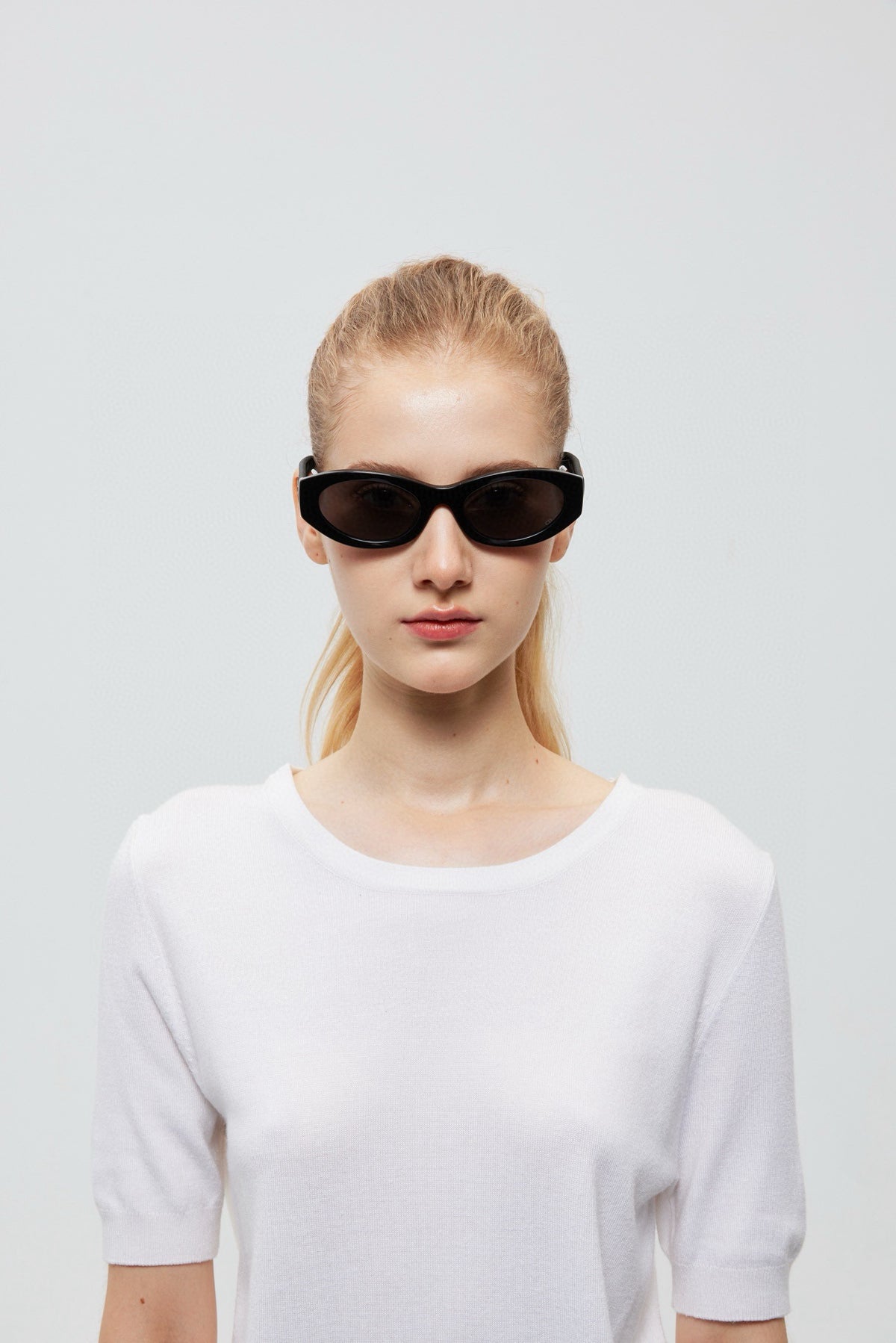 Mehrfarbige Sonnenbrille