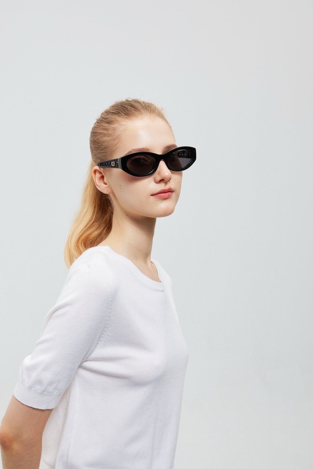 Mehrfarbige Sonnenbrille