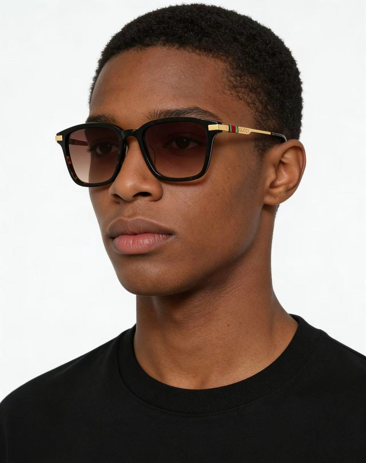 Mehrfarbige Sonnenbrille