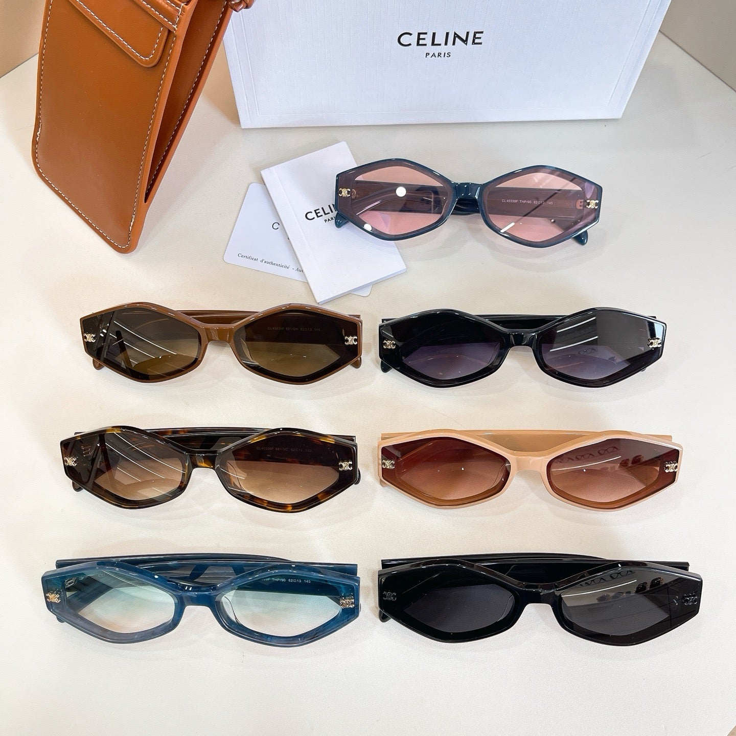 Mehrfarbige Sonnenbrille