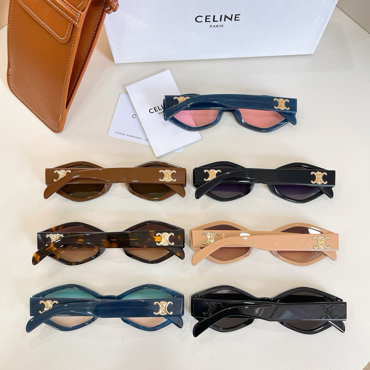 Mehrfarbige Sonnenbrille
