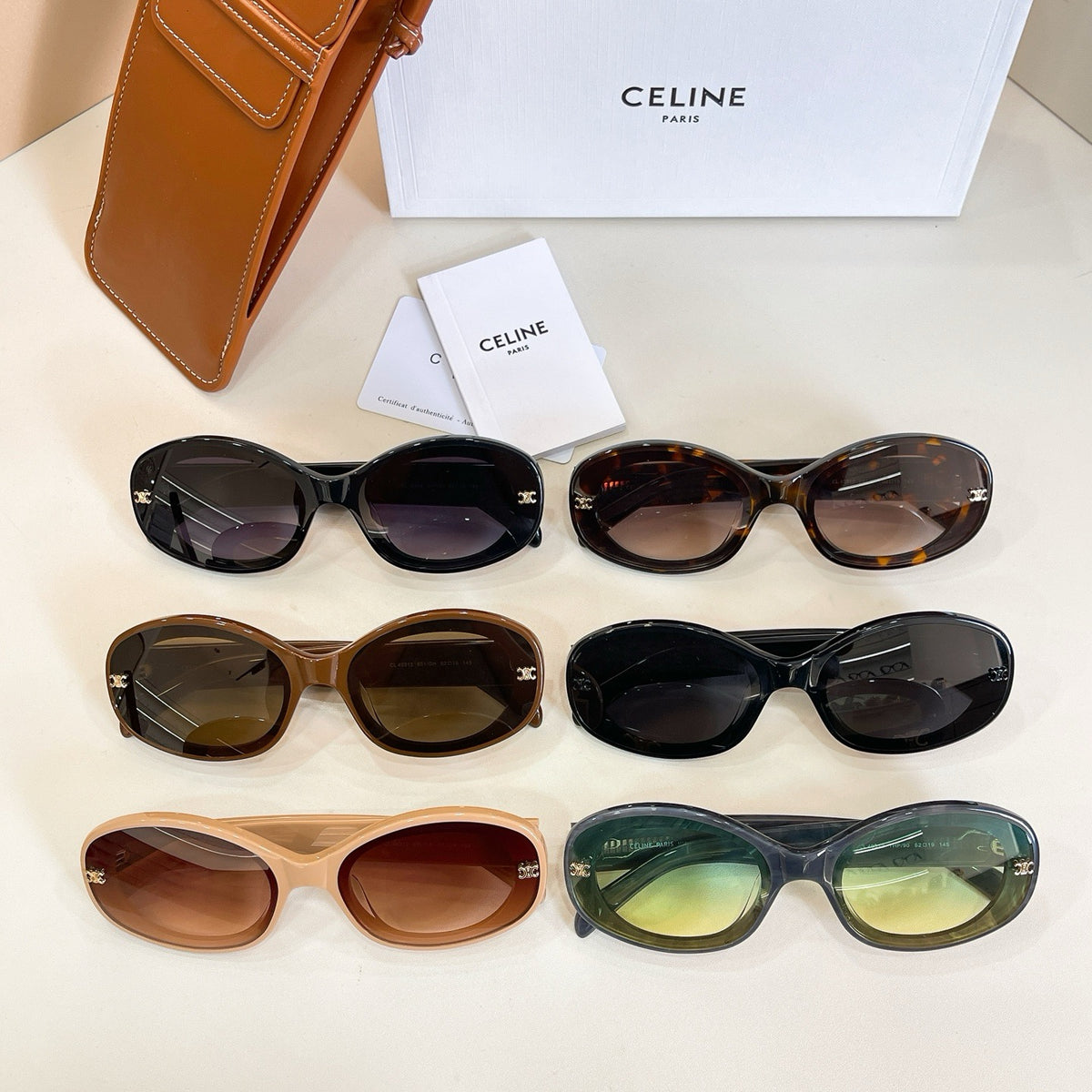 Mehrfarbige Sonnenbrille