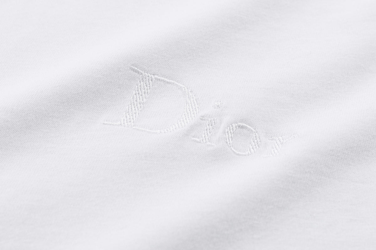 Black and White T-shirt - Size S - FashionHype.xyz