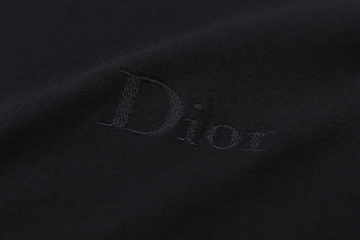 Black and White T-shirt - Size S - FashionHype.xyz