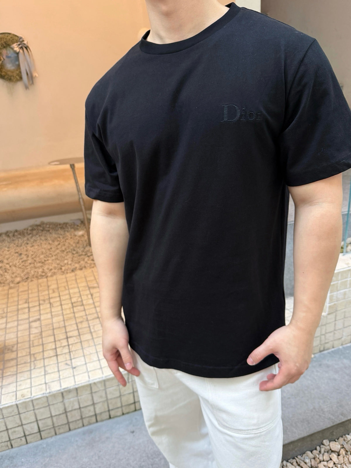 Black and White T-shirt - Size S - FashionHype.xyz