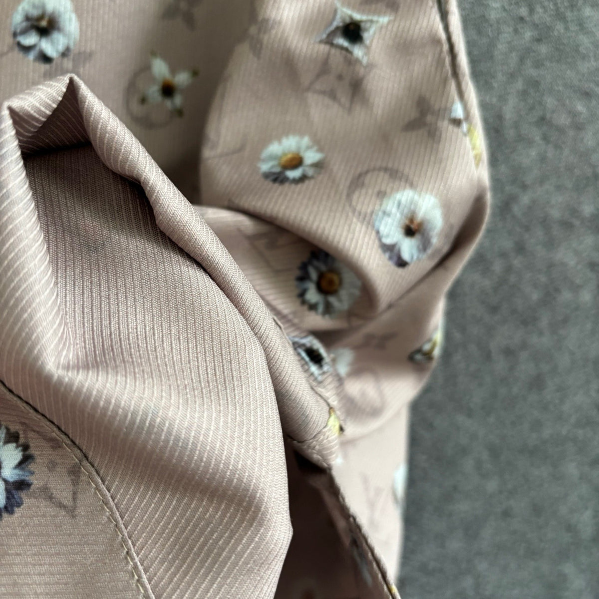 Multi-color Short
