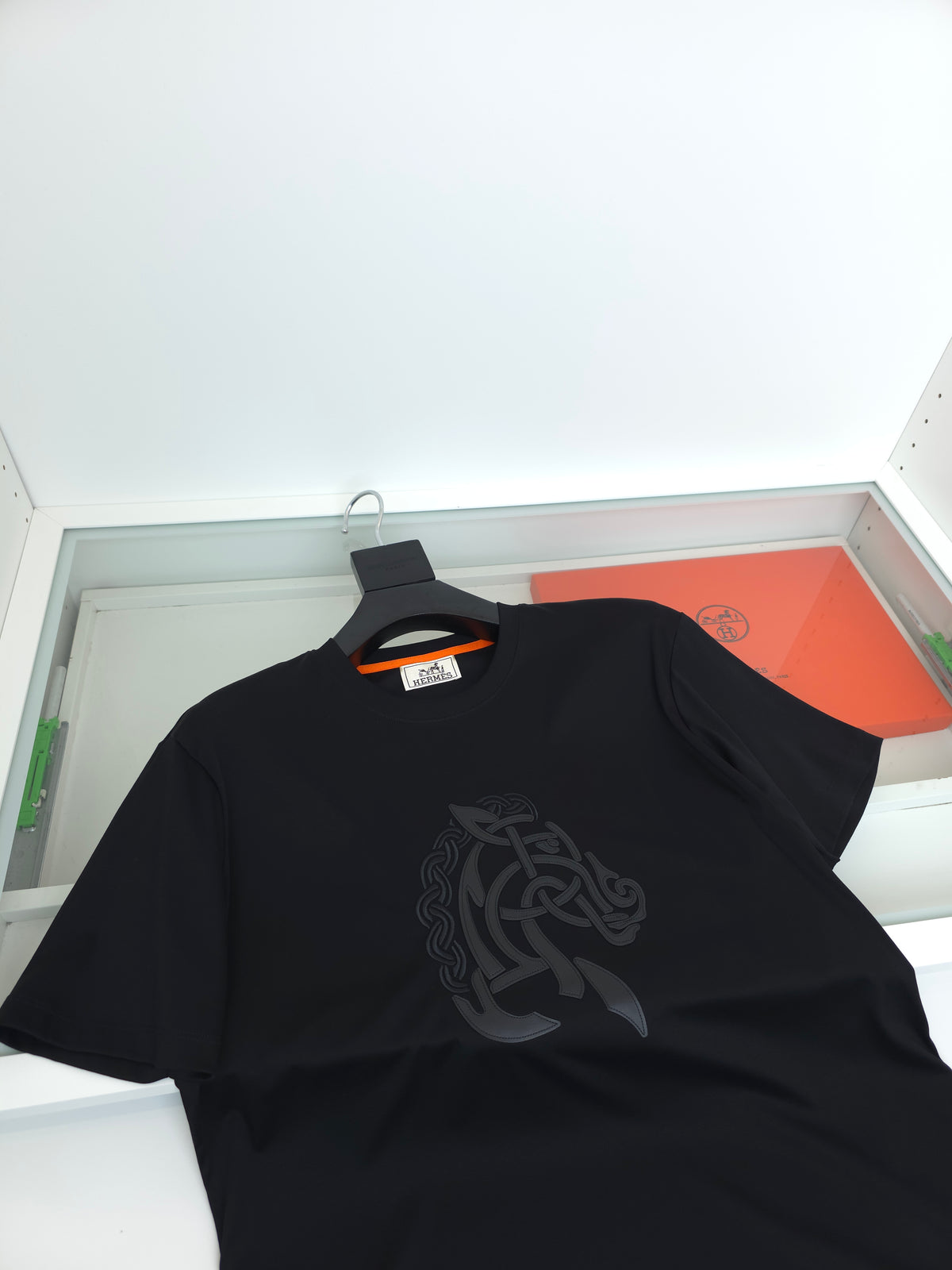 Black and White T-shirt - FashionHype.xyz