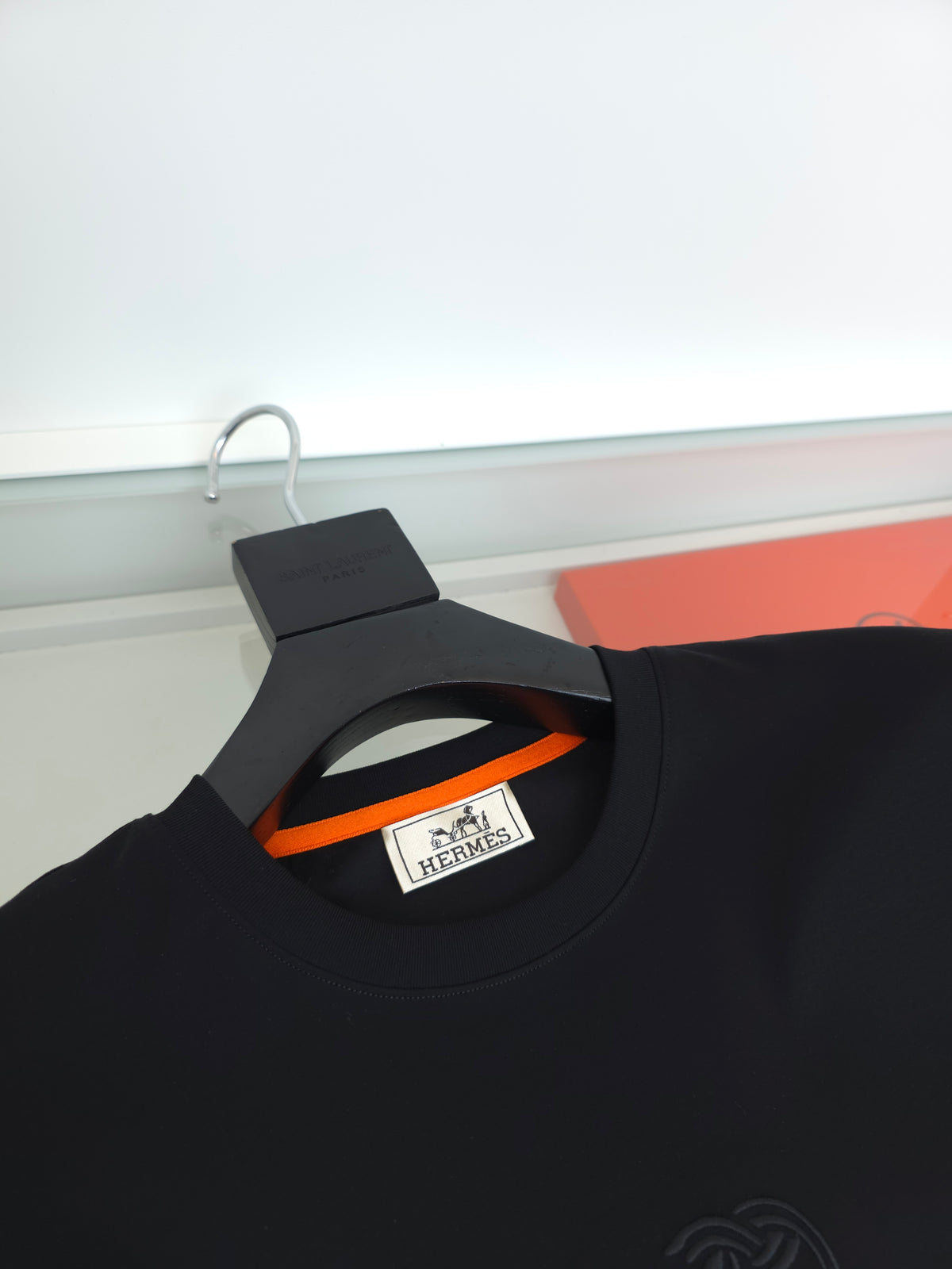 Black and White T-shirt - FashionHype.xyz