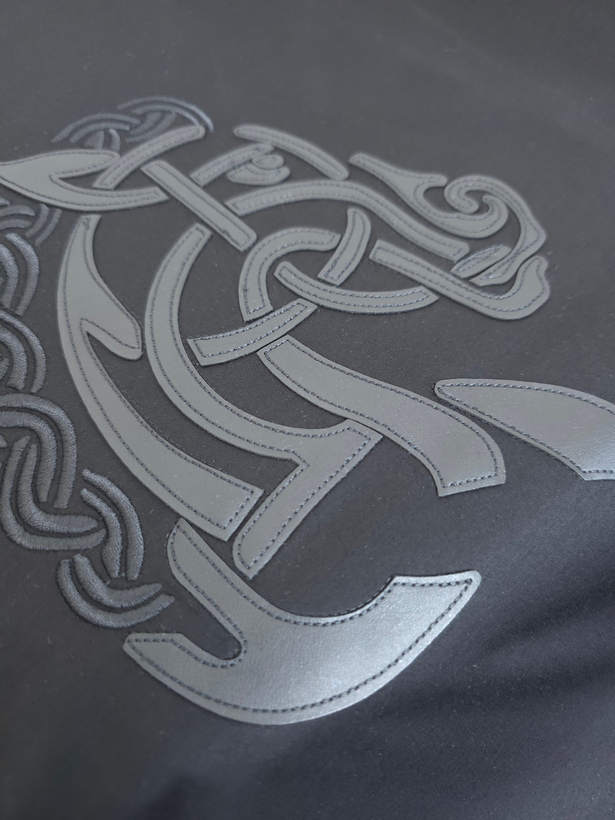 Black and White T-shirt - FashionHype.xyz