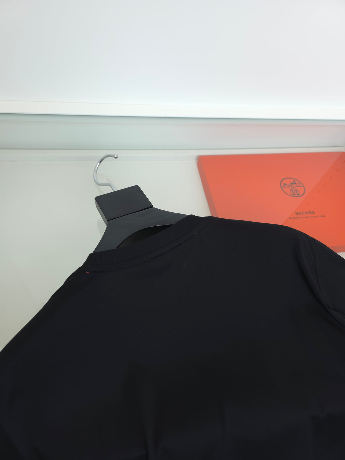 Black and White T-shirt - FashionHype.xyz