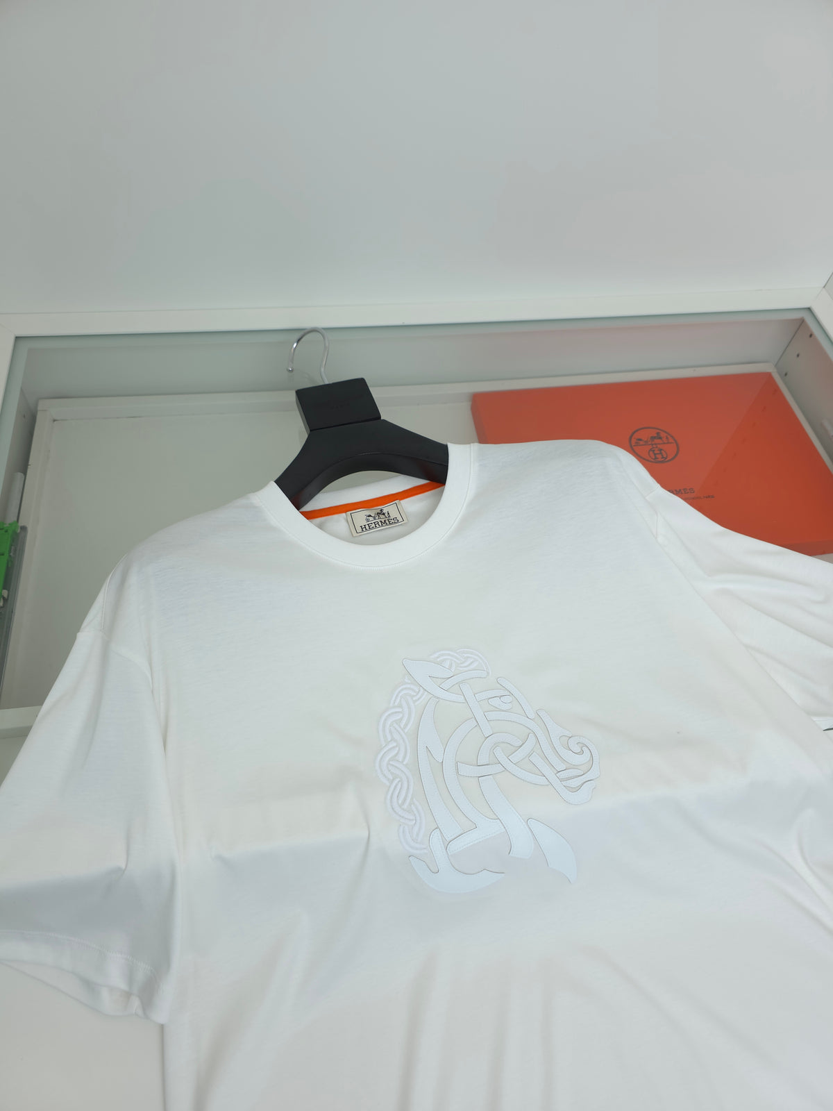 Black and White T-shirt - FashionHype.xyz